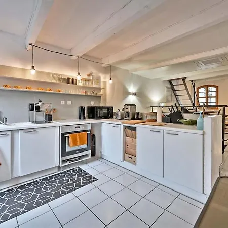 La Bulle - Parking Gratuit En Souterrain - 2 Mins Du Palais Des Papes - Clim Ac - Wifi Apartment Avignon Exterior photo