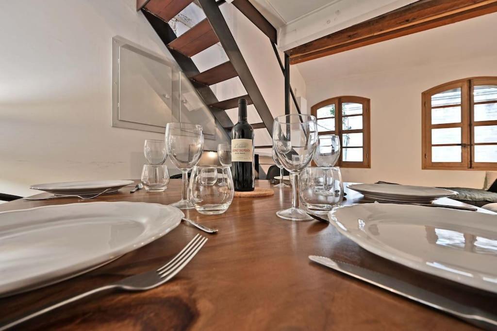 La Bulle - Parking Gratuit En Souterrain - 2 Mins Du Palais Des Papes - Clim Ac - Wifi Apartment Avignon